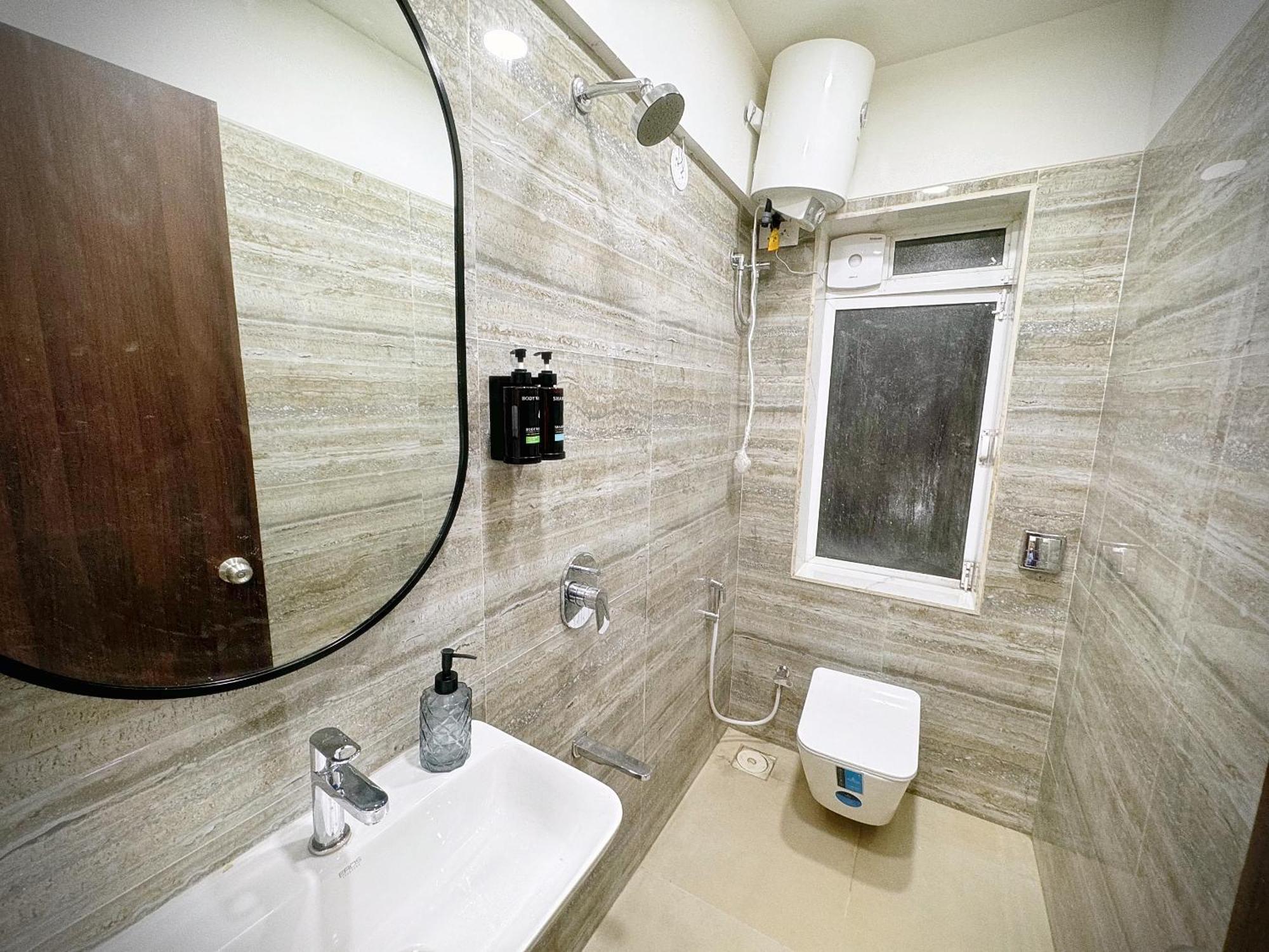 The Orion Premium Suites Mumbai Eksteriør bilde