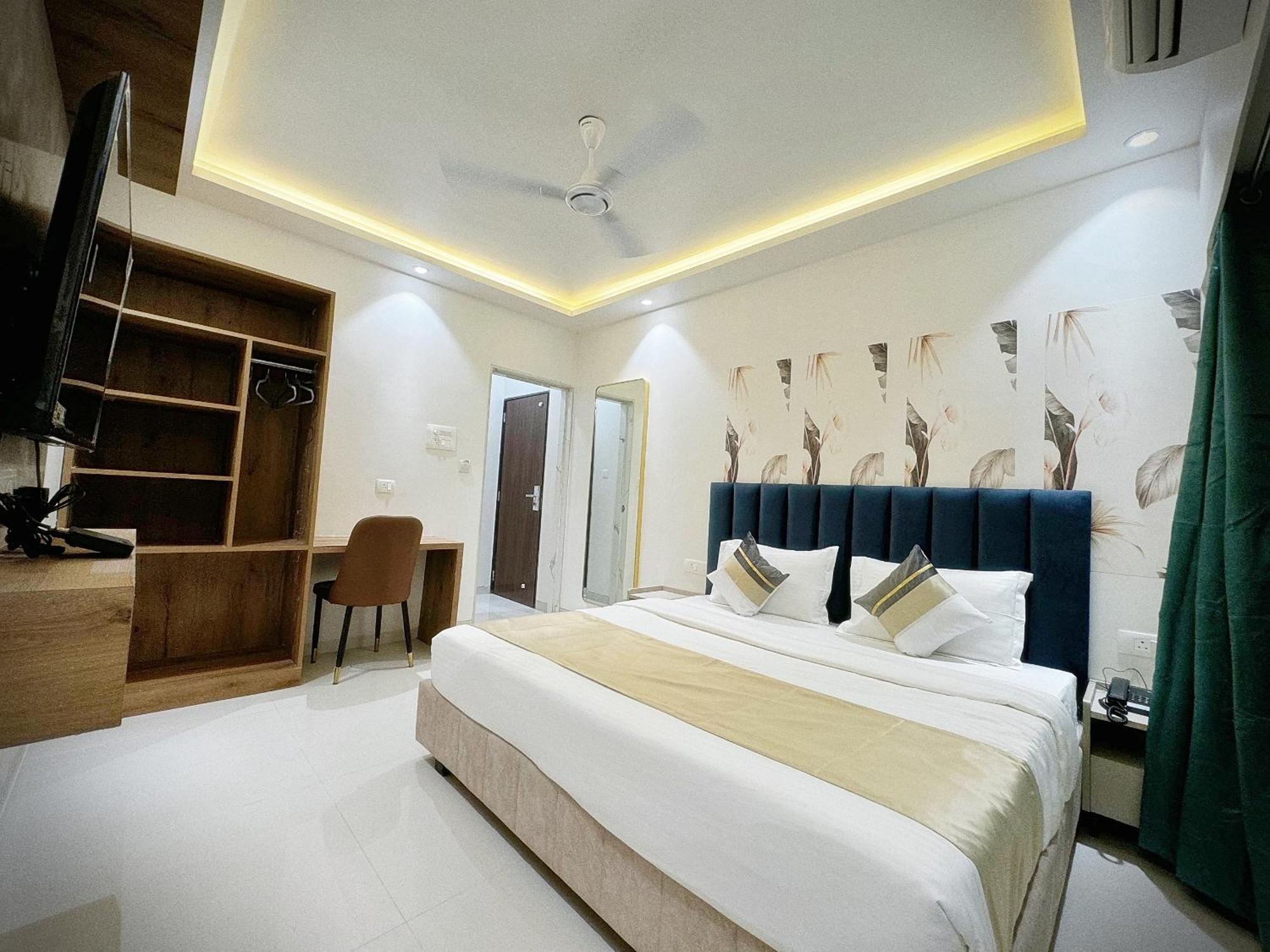 The Orion Premium Suites Mumbai Eksteriør bilde